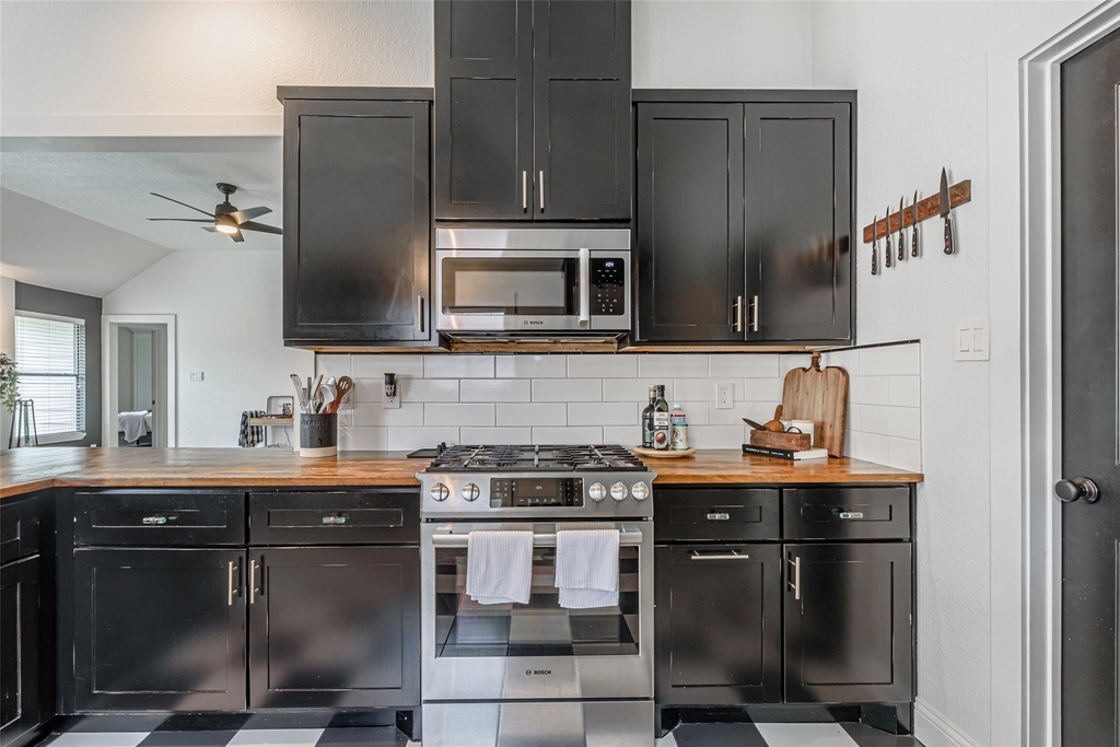 7519 Stonesfield Place - Photo 15