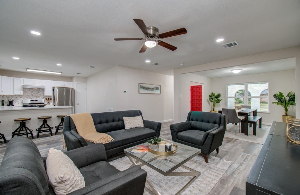 9406 Autauga Street - Photo 10