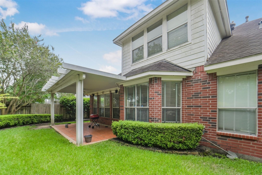 22554 Bristolwood Court - Photo 8