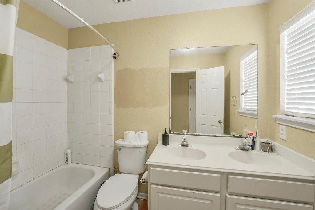 22554 Bristolwood Court - Photo 47