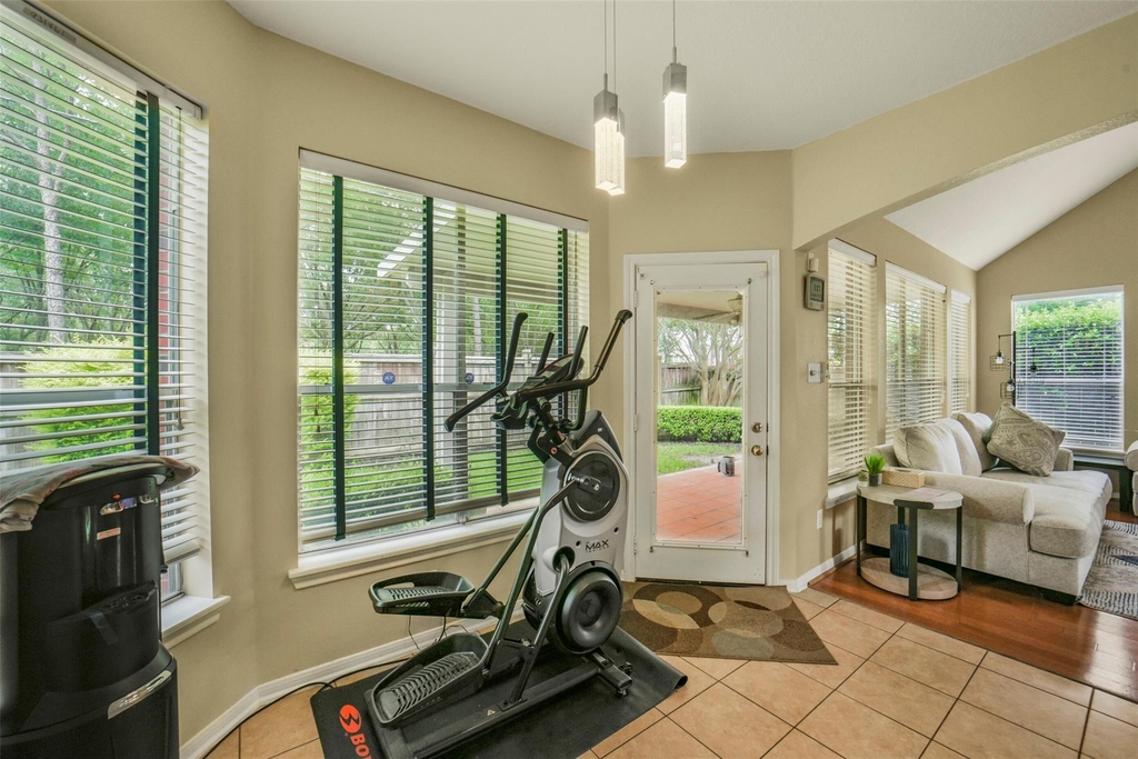 22554 Bristolwood Court - Photo 14