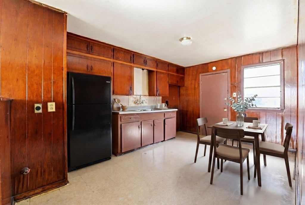 3406 E Lockwood Drive - Photo 5