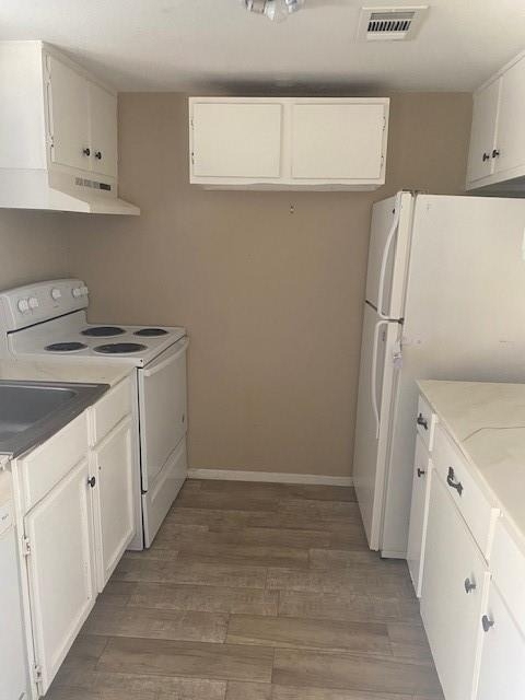 15919 Golf Club Drive - Photo 1