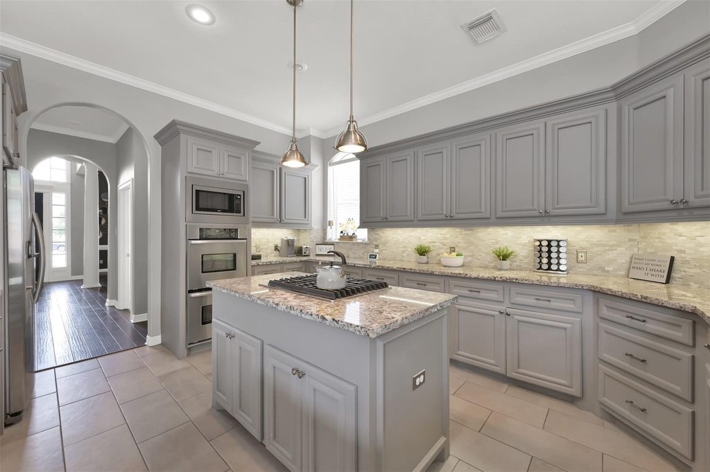 9706 Chipstead Court - Photo 16