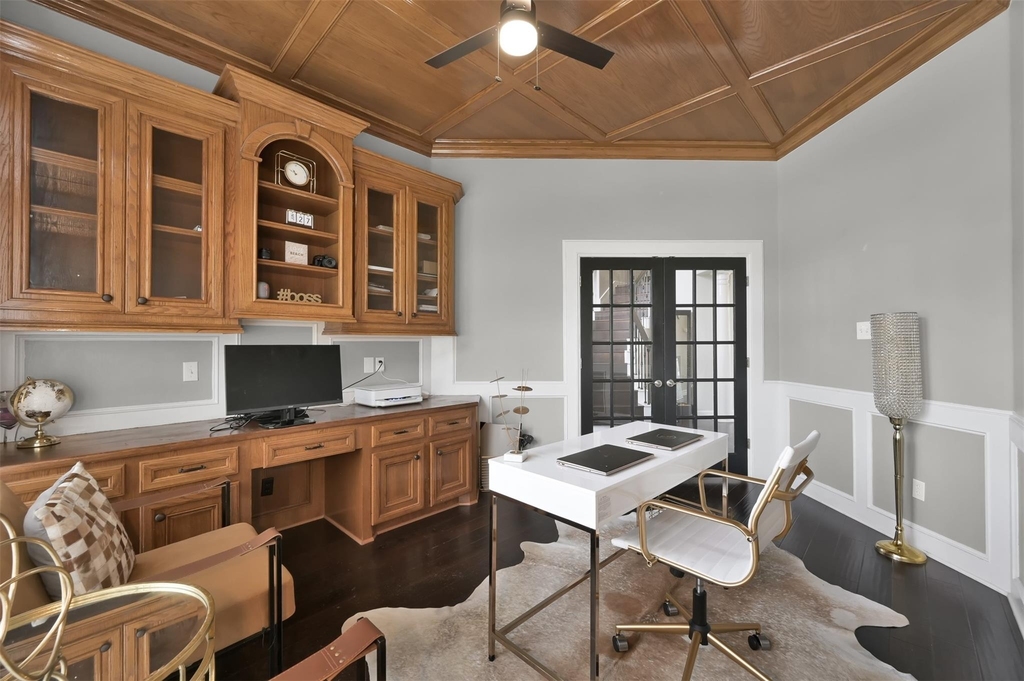 9706 Chipstead Court - Photo 8