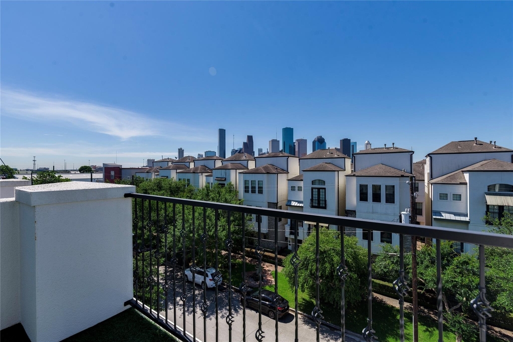 1716 Edwards Street - Photo 33