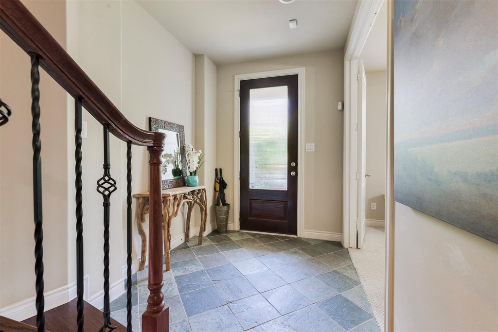 1716 Edwards Street - Photo 2