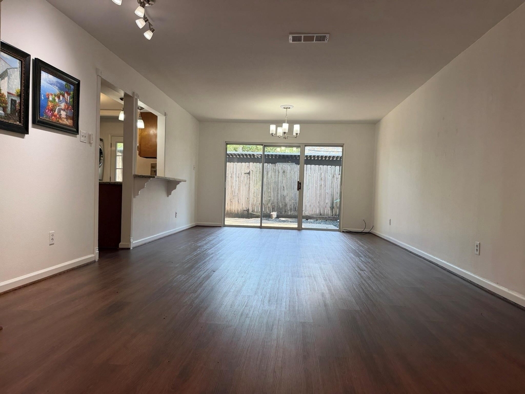 12925 Trail Hollow Drive - Photo 8