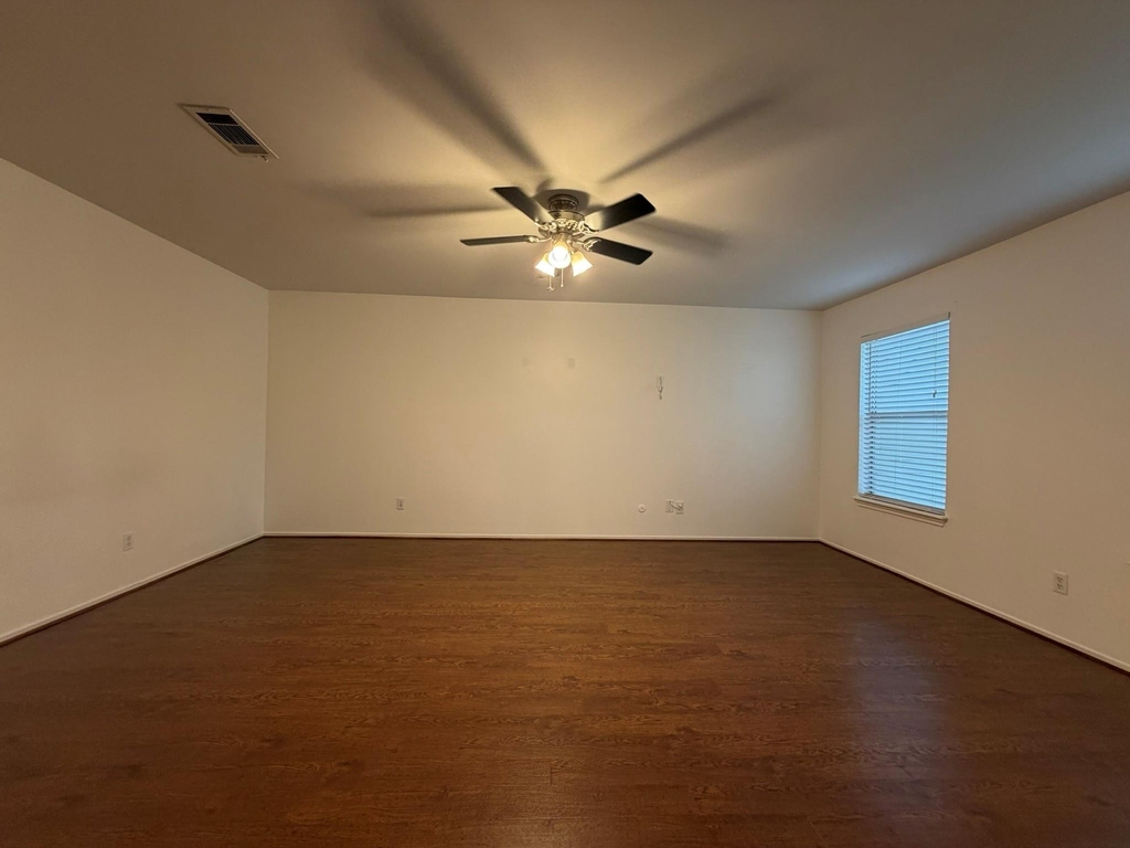 12925 Trail Hollow Drive - Photo 13
