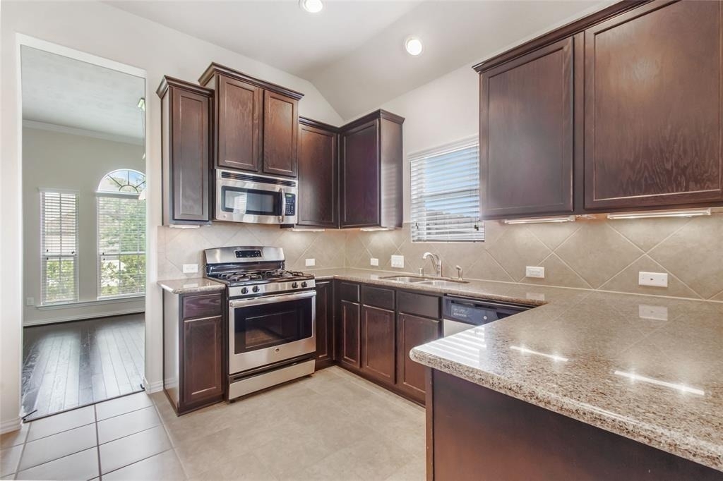 3103 Rose Trace Drive - Photo 4