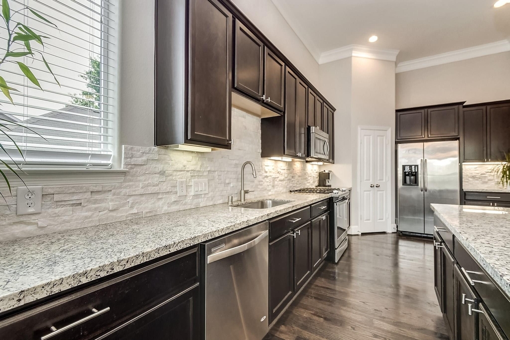 1615 Shearn Street - Photo 11
