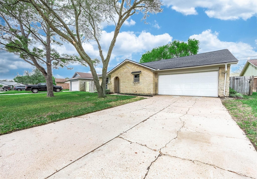 3610 Brier Gardens Drive - Photo 1
