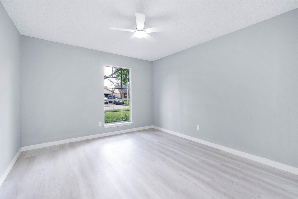 3610 Brier Gardens Drive - Photo 19