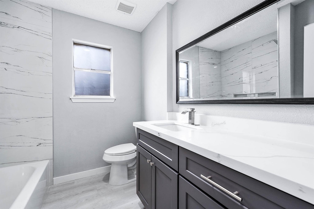 3610 Brier Gardens Drive - Photo 18