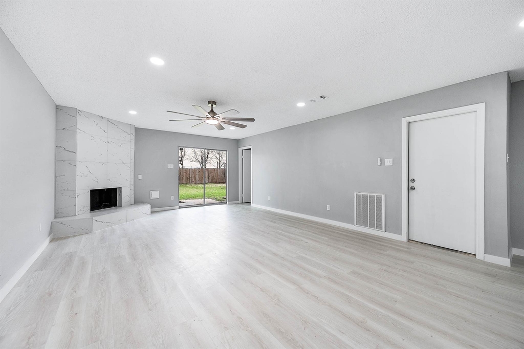 3610 Brier Gardens Drive - Photo 10