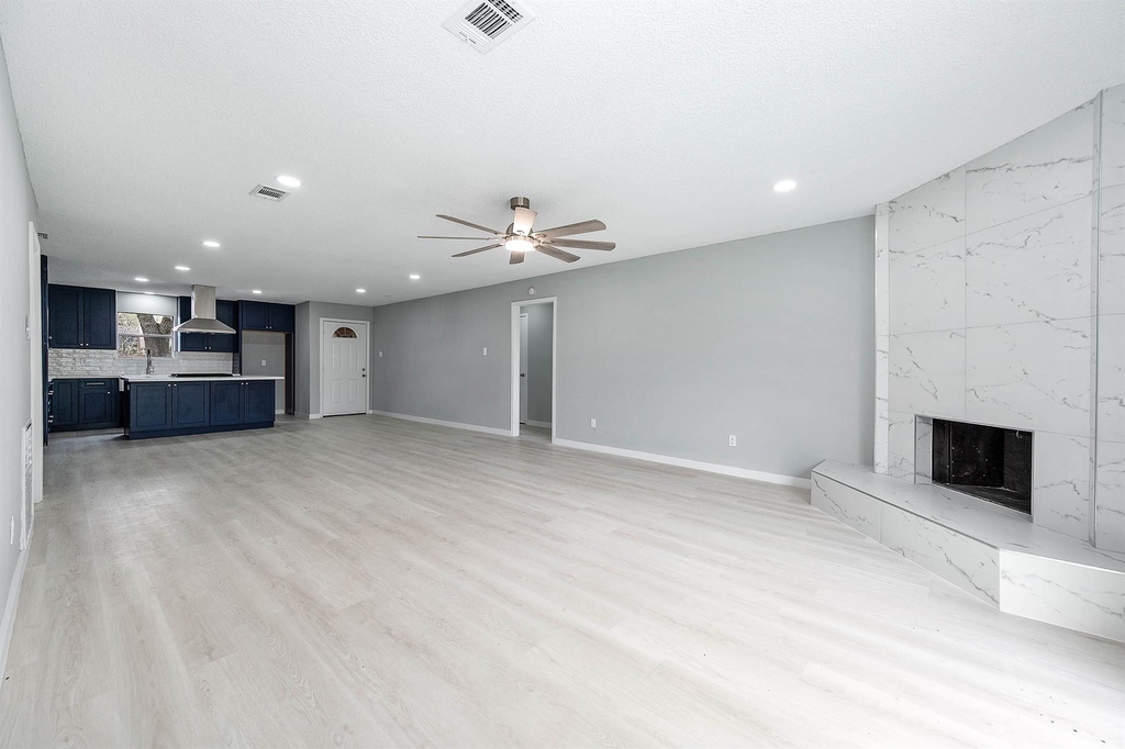 3610 Brier Gardens Drive - Photo 11