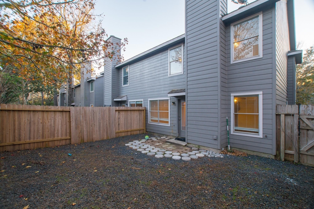 226 Blushwood Place - Photo 43