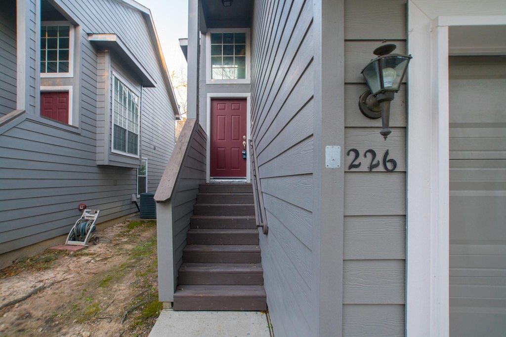 226 Blushwood Place - Photo 4