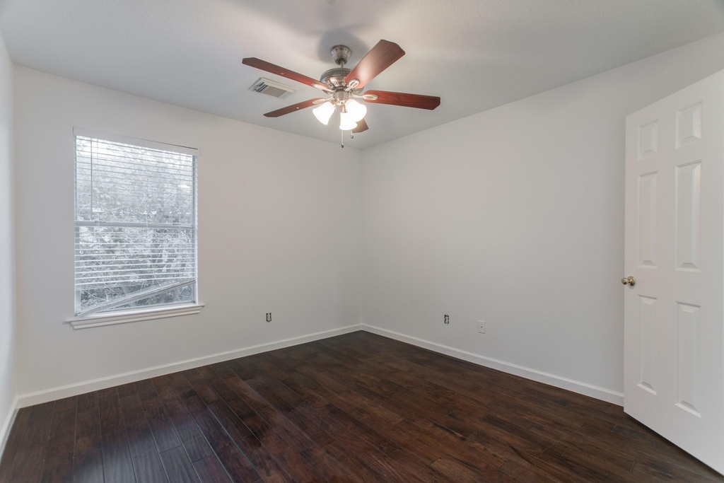 226 Blushwood Place - Photo 38