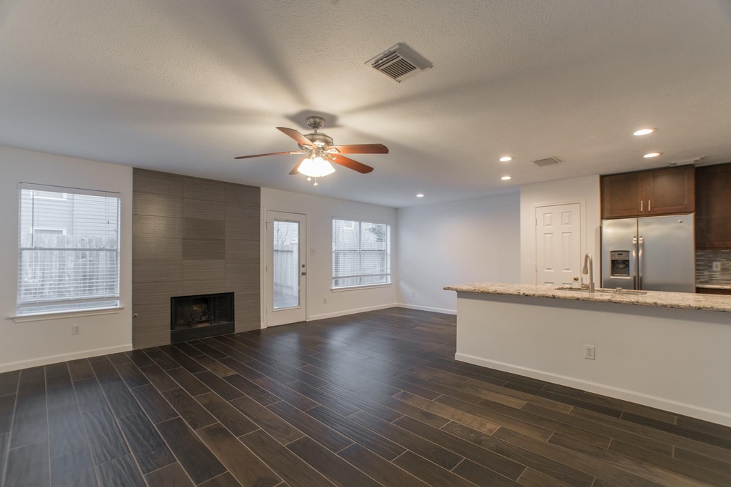 226 Blushwood Place - Photo 0