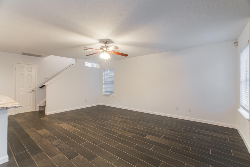 226 Blushwood Place - Photo 18
