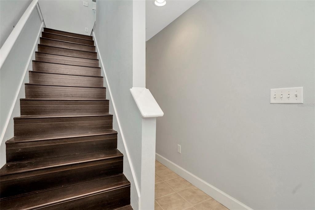 3213 Marcellus Circle - Photo 4