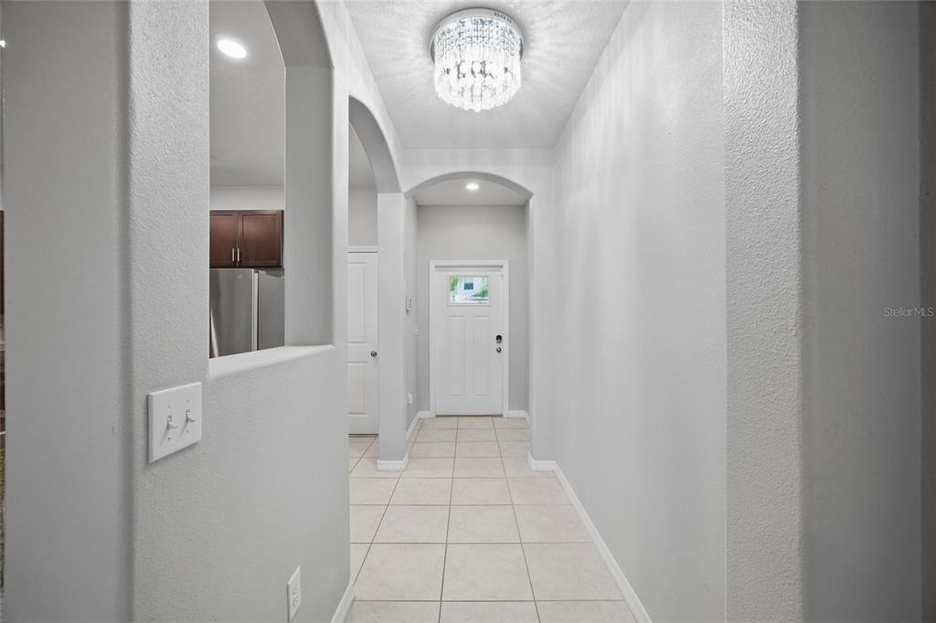 724 Royal Empress Drive - Photo 5