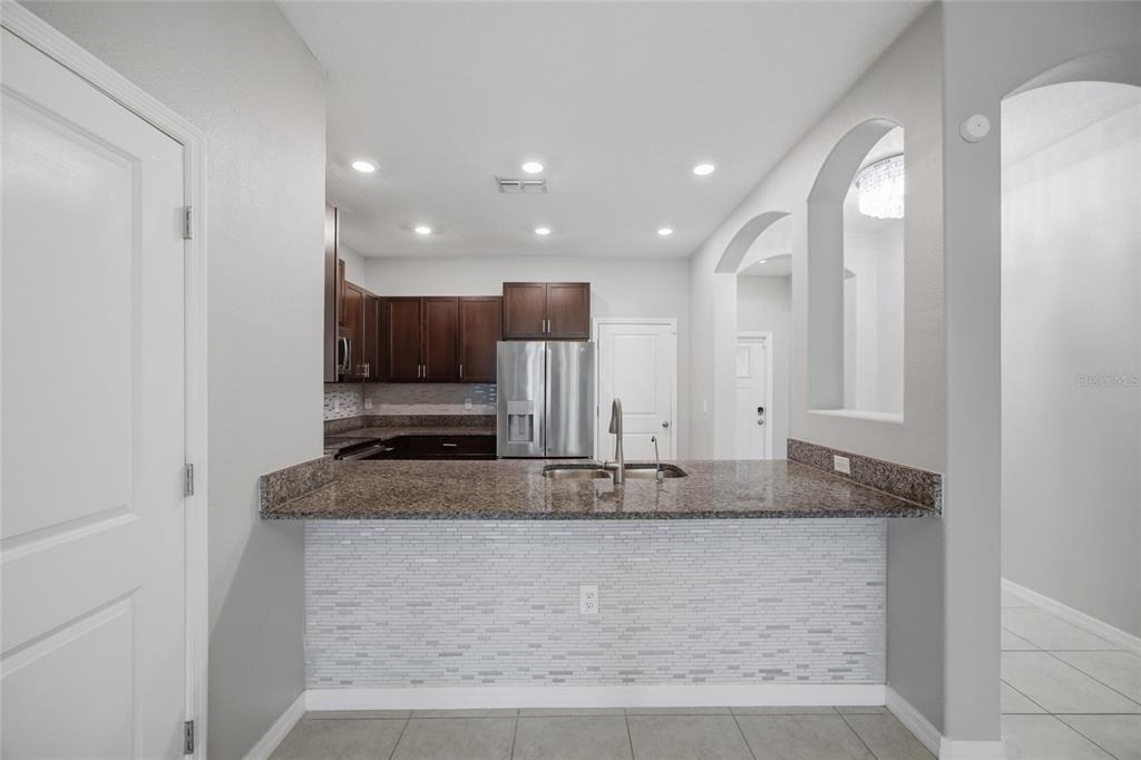 724 Royal Empress Drive - Photo 10