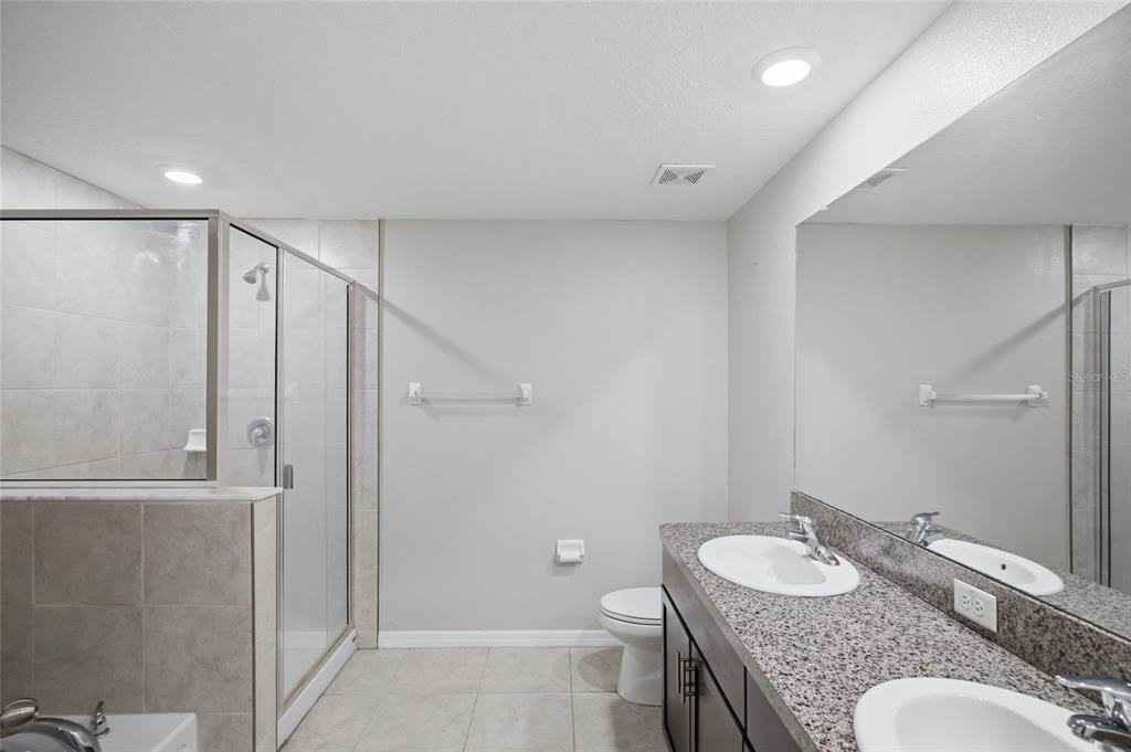 724 Royal Empress Drive - Photo 18