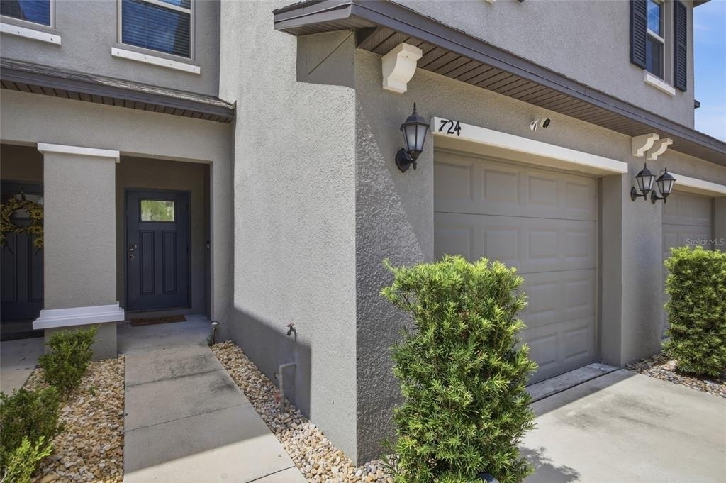 724 Royal Empress Drive - Photo 3