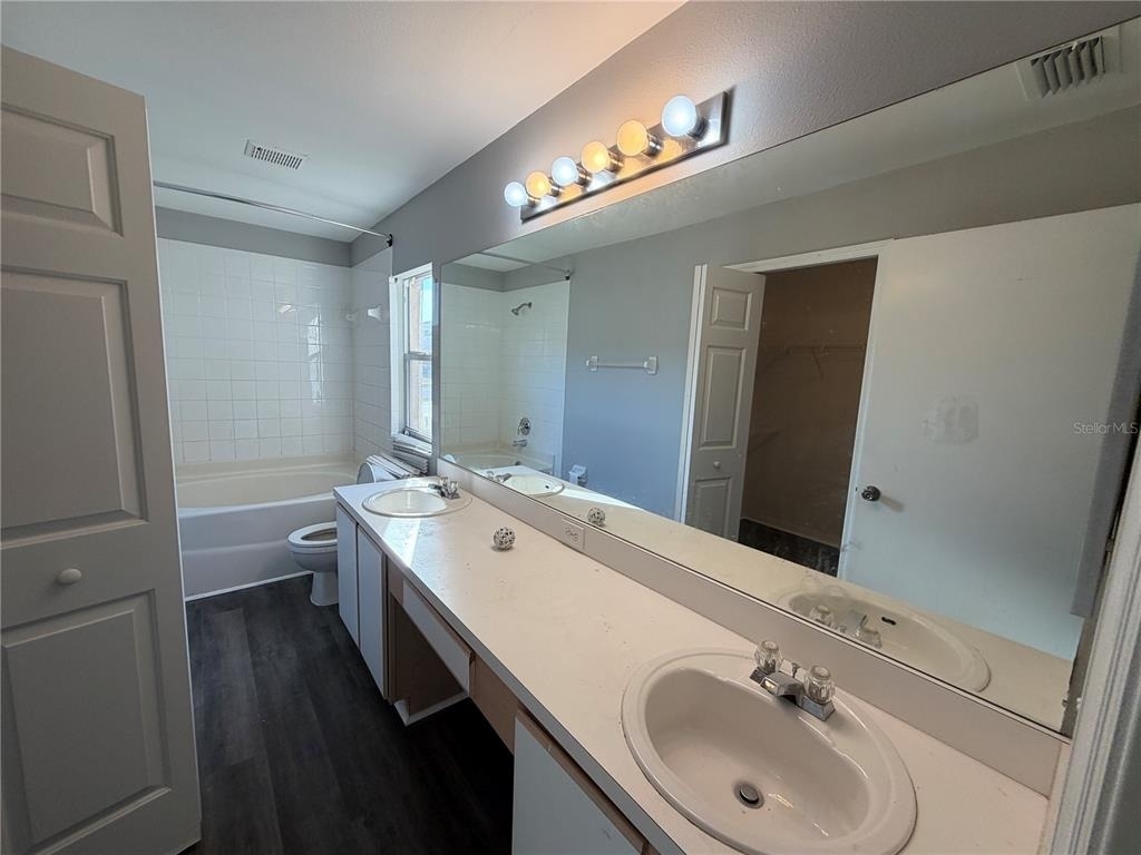 11701 Brenford Crest Drive - Photo 16