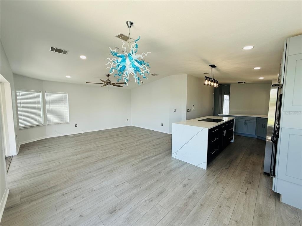 4851 W Gandy Boulevard - Photo 9