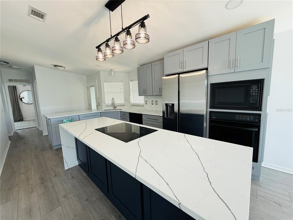 4851 W Gandy Boulevard - Photo 13