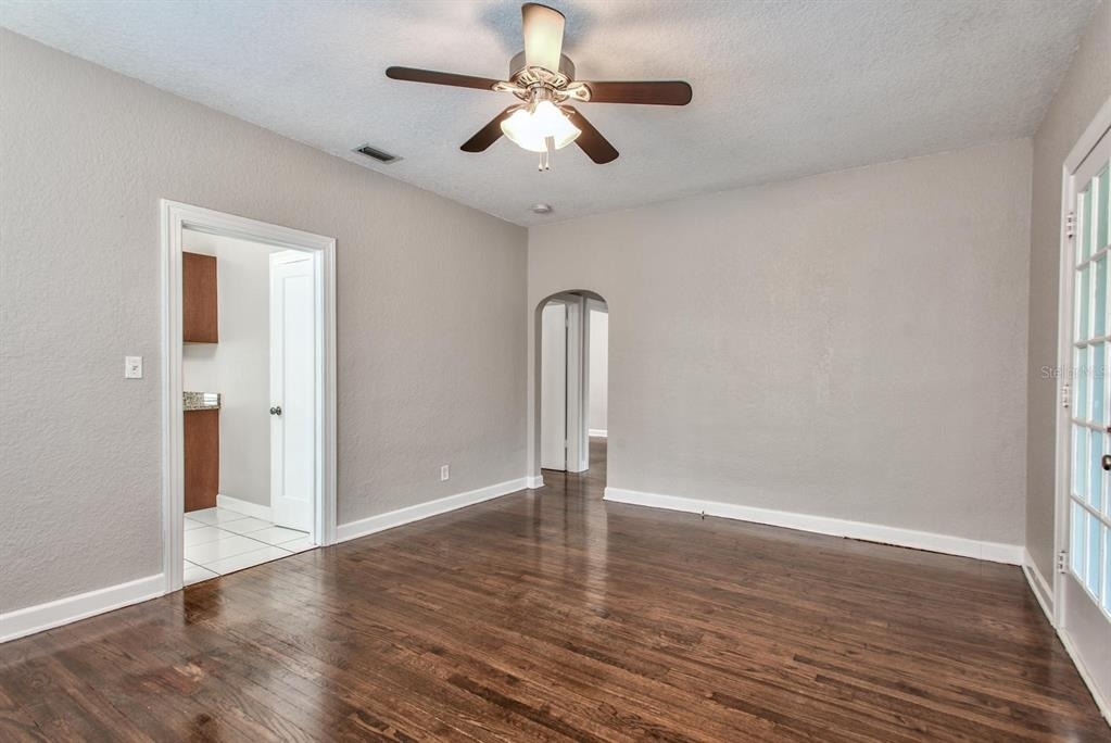 1230 27th Street N - Photo 6