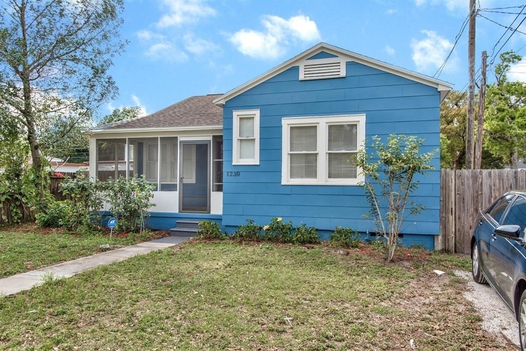 1230 27th Street N - Photo 0