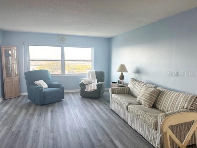 4725 Cove Circle - Photo 5