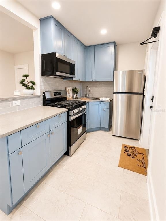 824 6th Street N - Photo 5