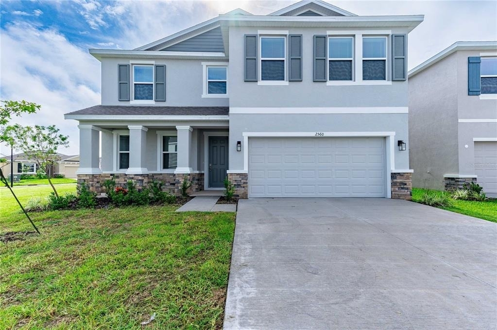 2560 Warren Acres Boulevard - Photo 0