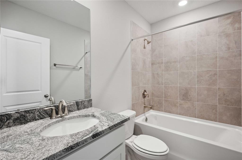 2560 Warren Acres Boulevard - Photo 27