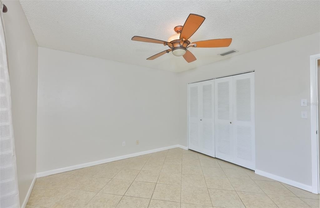 207 Islip Way - Photo 17
