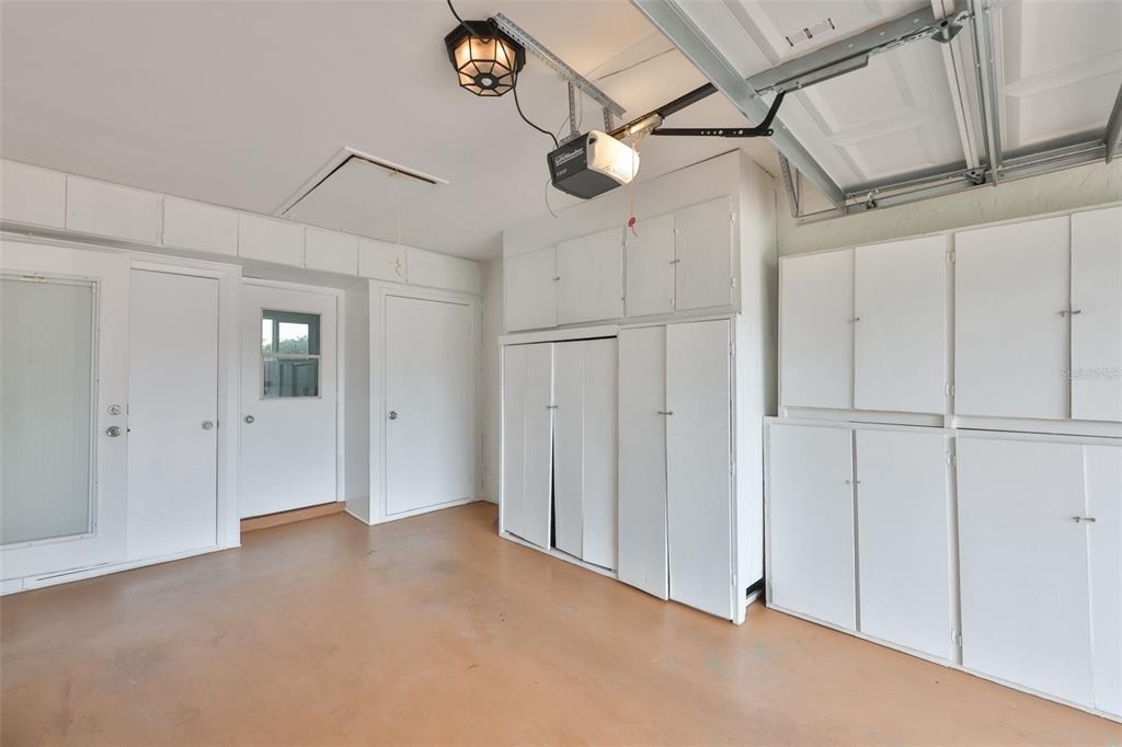 207 Islip Way - Photo 20