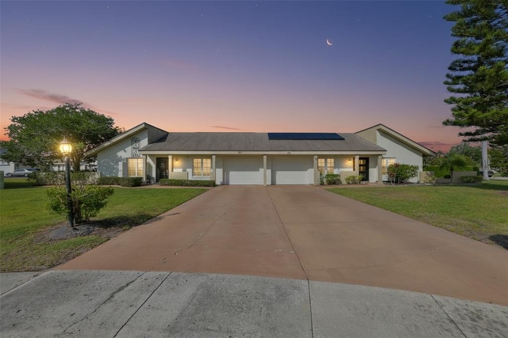 207 Islip Way - Photo 1