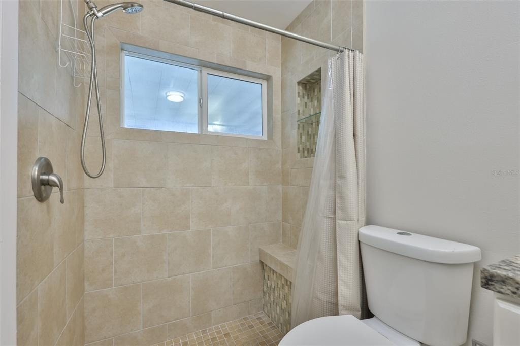 207 Islip Way - Photo 14