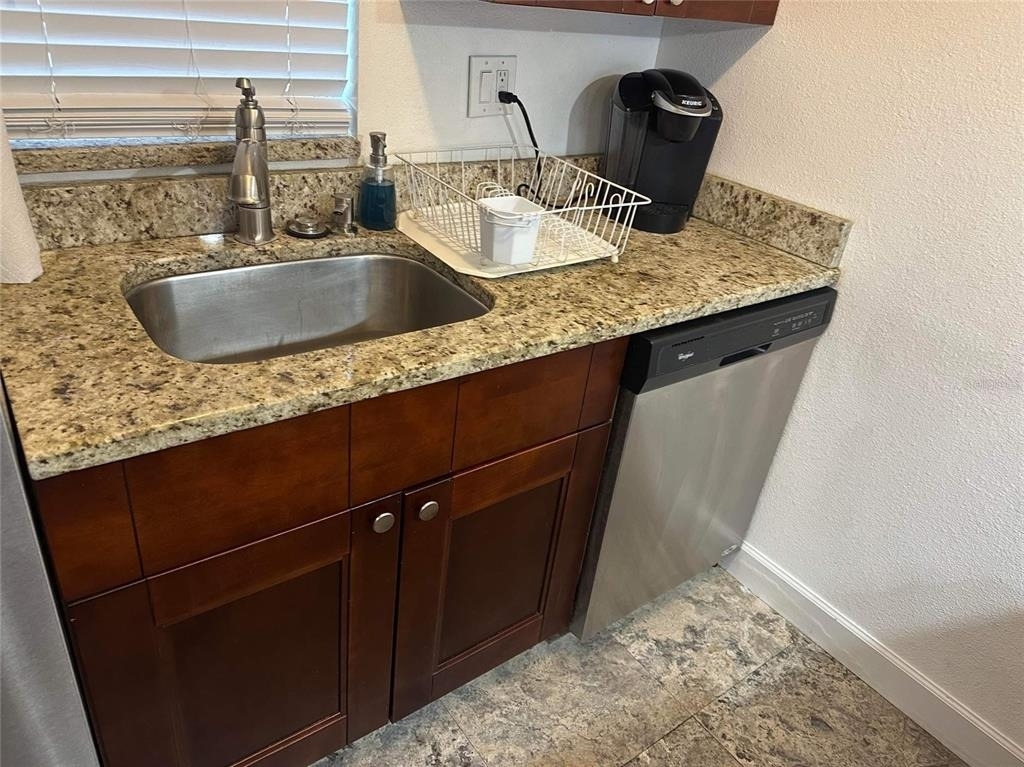 3718 W Mckay Avenue - Photo 5
