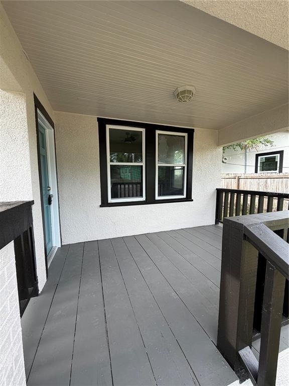 919 W Plymouth Street - Photo 19