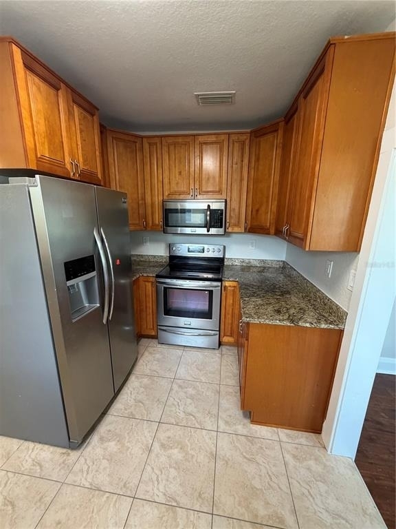 919 W Plymouth Street - Photo 3