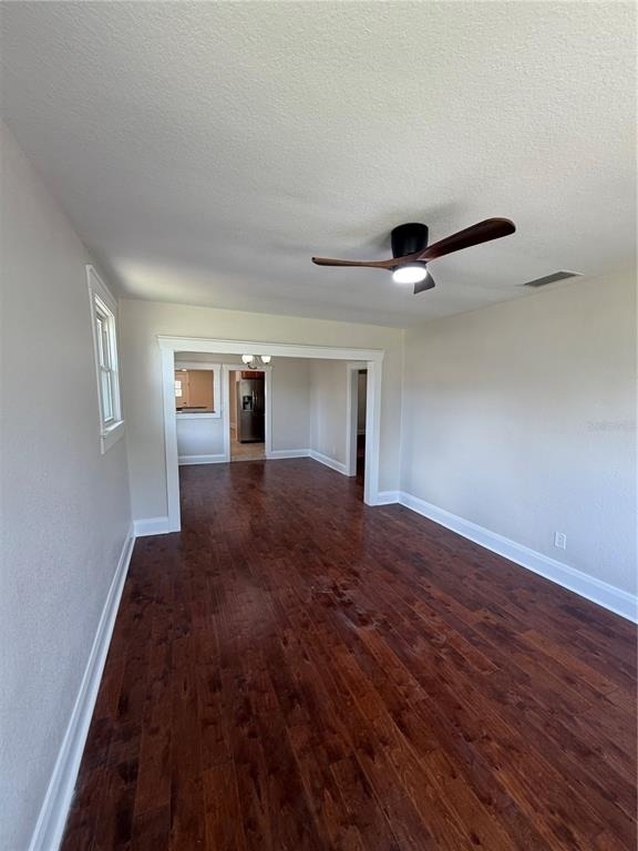 919 W Plymouth Street - Photo 1