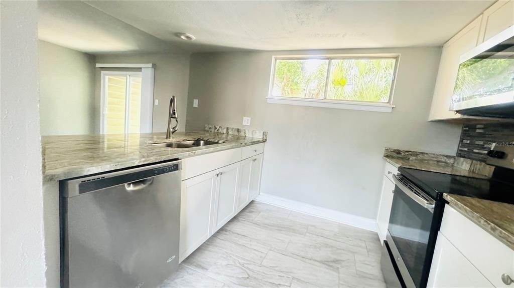 4016 Woodfern Drive - Photo 5