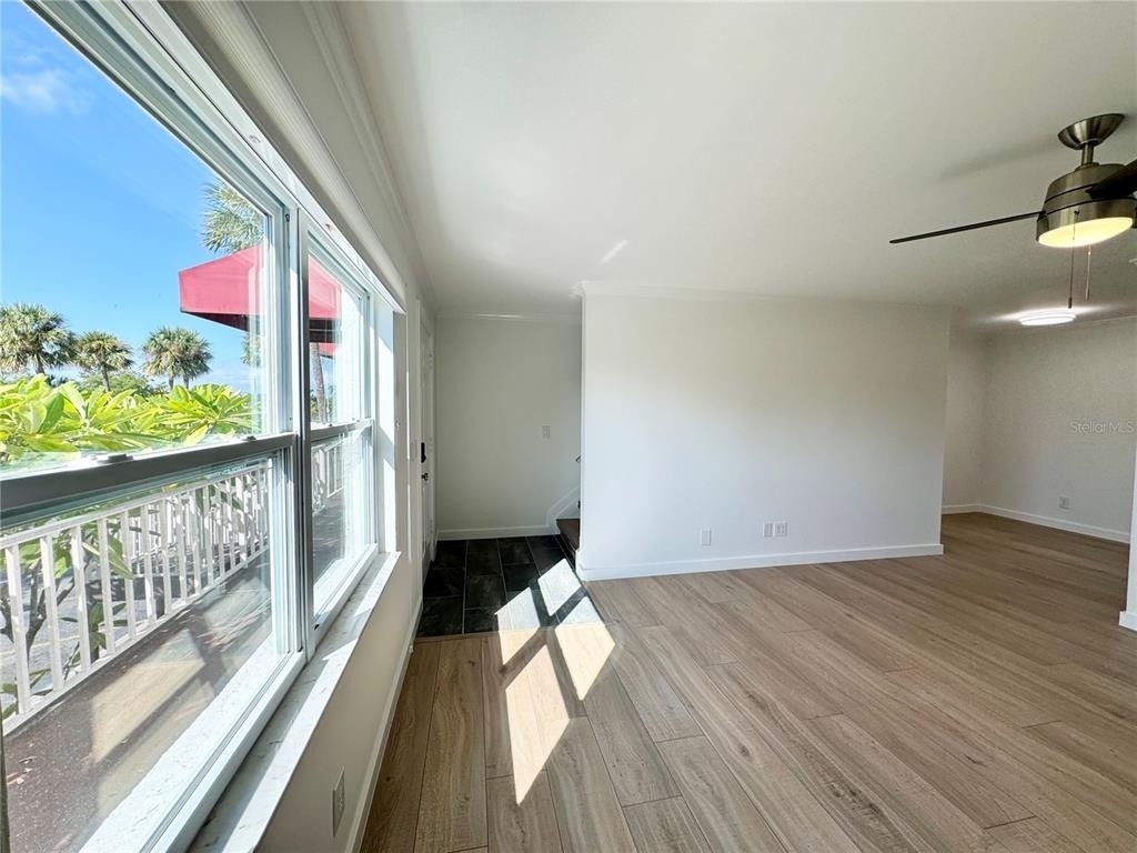 9205 Tudor Drive - Photo 5