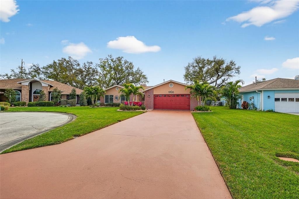 1700 Glen Lakes Boulevard N - Photo 1